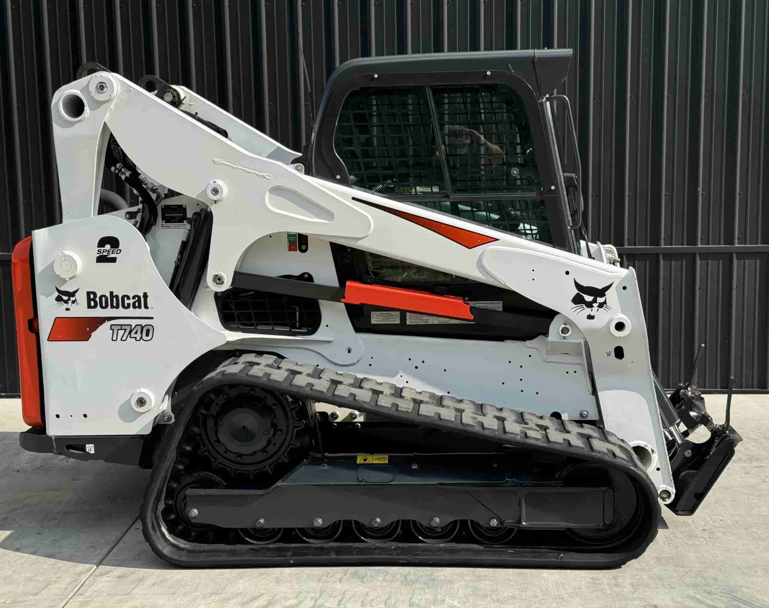 2019 BOBCAT T740 HIGH FLOW
